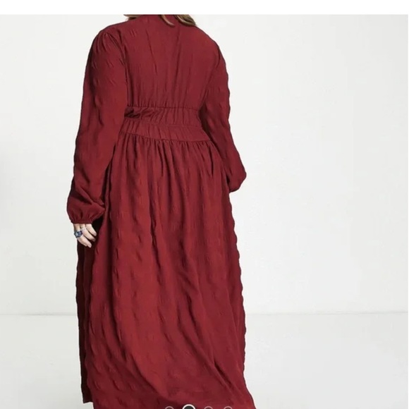 ASOS DESIGN Curve gathered waist maxi dress in seersucker in burnt rust size 22 - Picture 2 of 10